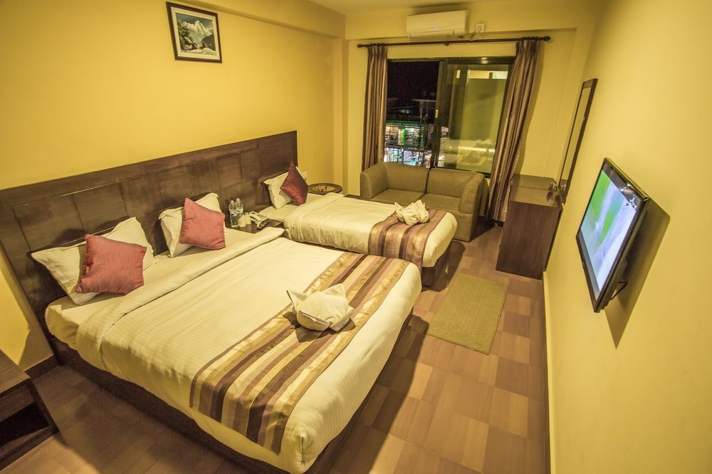 Kotee Home Hotel Pokhara Eksteriør billede